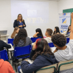 Projeto social leva orientação jurídica às escolas
